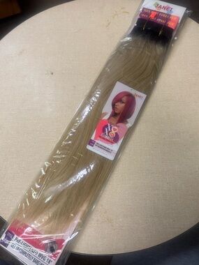 Janet collection 100% Remy human hair pre-lightened